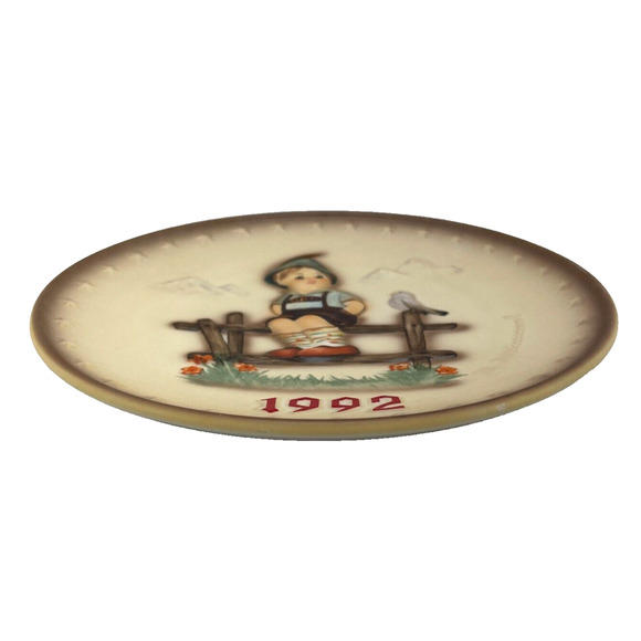 Vintage 1992 Goebel M.J. Hummel 22nd Annual Collector Plate HUM 288 Series of 25 - Picture 3 of 14